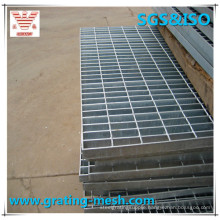 Steel Grating for Walkways and Industrial Flooring